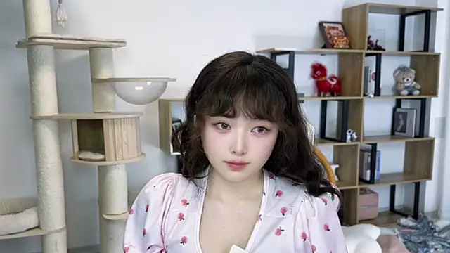 Chenjing0 online show from April 2026 01:34:02 PM