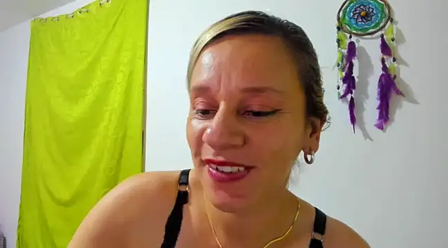Snapshot of sofi_saliva2511 chatting on February 2025 06:06:01 PM sofi saliva2511 online show from February 2025 06:06:01 PM