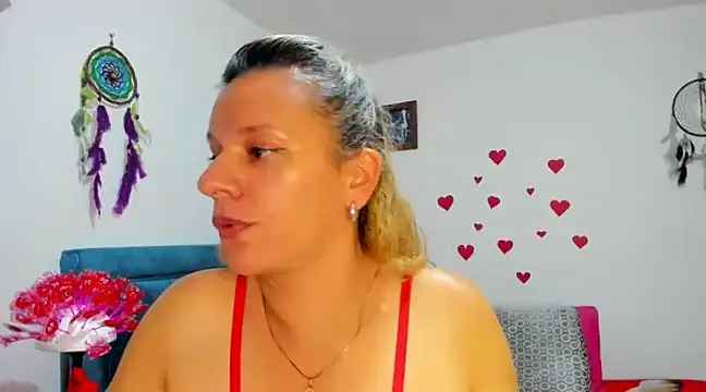 Snapshot of sofi_saliva2511 chatting on February 2025 08:37:01 PM sofi saliva2511 online show from February 2025 08:37:01 PM
