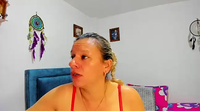 Snapshot of sofi_saliva2511 chatting on March 2025 03:35:01 PM sofi saliva2511 online show from March 2025 03:35:01 PM