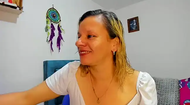 Snapshot of sofi_saliva2511 chatting on March 2025 11:28:02 PM sofi saliva2511 online show from March 2025 11:28:02 PM