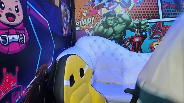 jisuscat online show from March 2025 07:06:02 PM