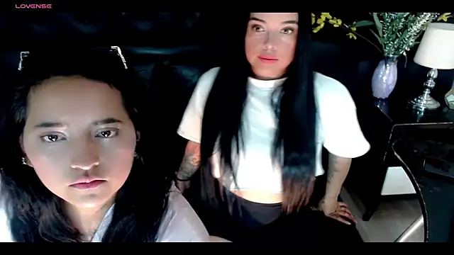 Snapshot of Carolaine01 chatting on February 2025 09:29:01 PM Carolaine01 online show from February 2025 09:29:01 PM