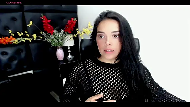 Snapshot of Carolaine01 chatting on March 2025 10:21:01 PM Carolaine01 online show from March 2025 10:21:01 PM