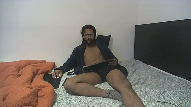 kevi cocks online show from February 2025 06:04:01 PM