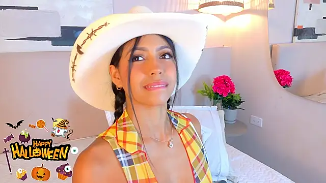 AbieHills online show from October 2025 01:34:02 PM