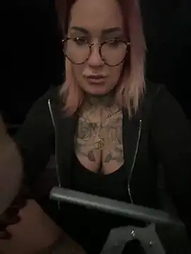 Mia-Fuchs online show from March 2025 05:02:01 AM