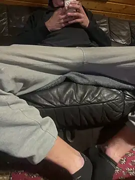 dickeeier420X online show from May 2026 09:11:02 PM