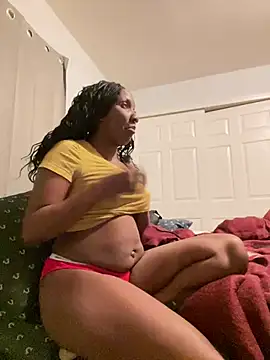 Snapshot of Yoshibaby2670 chatting on February 2025 02:52:01 AM Yoshibaby2670 online show from February 2025 02:52:01 AM