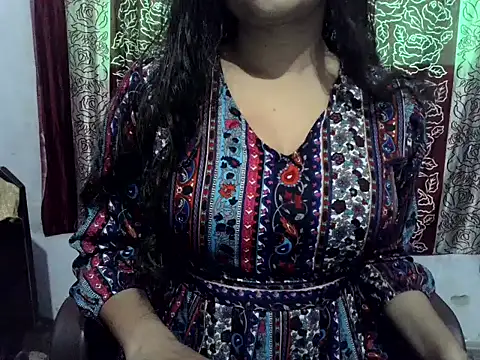 SIYA MAVI online show from November 2025 04:01:01 AM