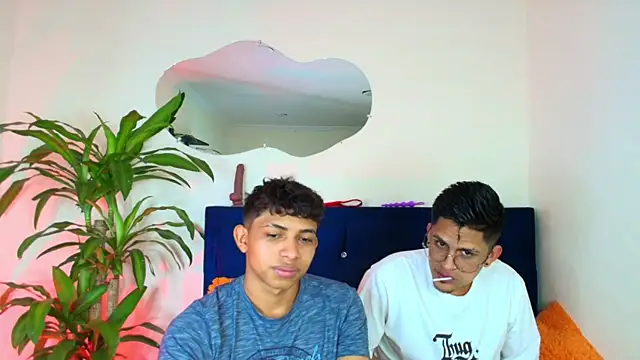 twinkmilk  online show from January 2025 07:29:02 PM