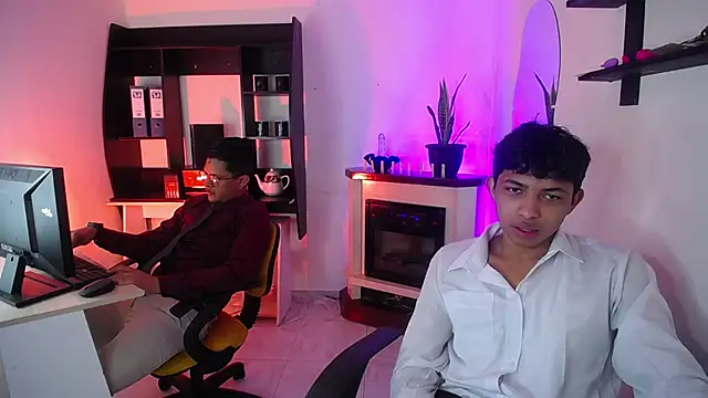 twinkmilk  online show from February 2025 11:52:01 AM