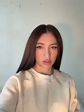 Maddy Jones online show from March 2025 04:09:02 PM