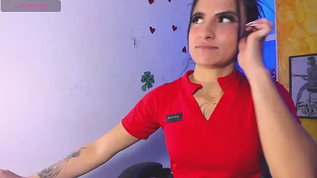 Anniee x online show from April 2026 12:47:01 PM