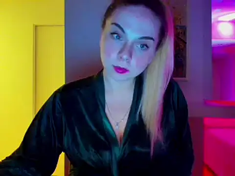 HappyIva online show from January 2025 01:39:01 AM