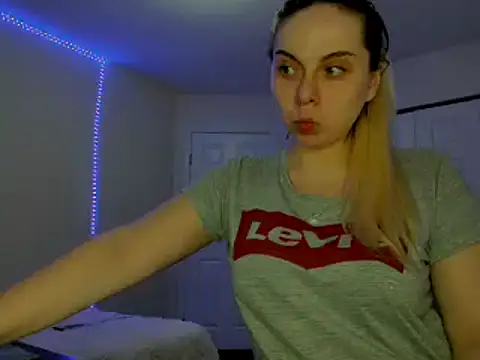 HappyIva online show from February 2025 09:54:01 AM