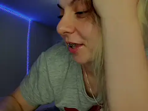 HappyIva online show from February 2025 12:56:01 PM