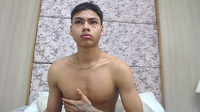 adam piarse01 online show from February 2026 01:51:01 PM