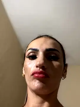 Samantha bigboobs online show from October 2025 03:02:01 PM