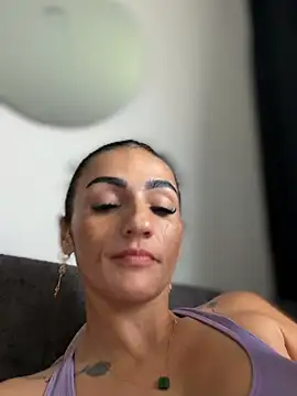 Snapshot of Samantha_bigboobs chatting on July 2026 01:26:01 PM Samantha bigboobs online show from July 2026 01:26:01 PM