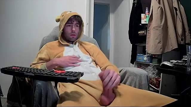 onesieboyx online show from December 2025 03:18:02 PM