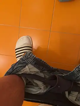 Stripchat2008 online show from November 2025 06:10:01 PM