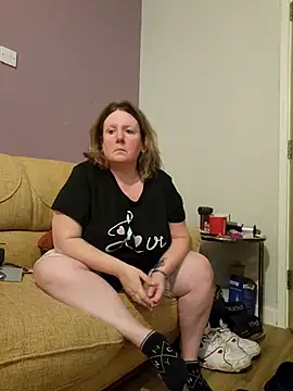 Snapshot of curvy_girl71 chatting on March 2025 07:20:02 PM curvy girl71 online show from March 2025 07:20:02 PM