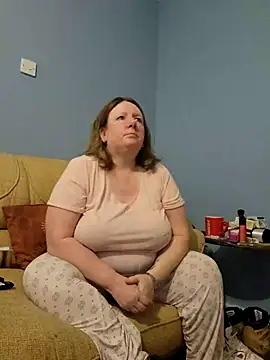 Snapshot of curvy_girl71 chatting on March 2025 07:15:01 PM curvy girl71 online show from March 2025 07:15:01 PM