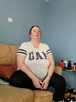 Snapshot of curvy_girl71 chatting on March 2025 01:48:01 PM curvy girl71 online show from March 2025 01:48:01 PM