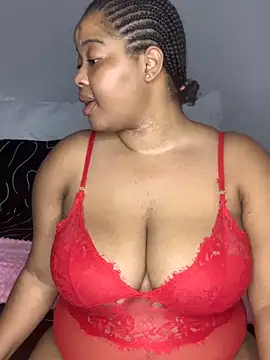 Snapshot of sexytinashe21 chatting on October 2025 06:30:01 PM sexytinashe21 online show from October 2025 06:30:01 PM