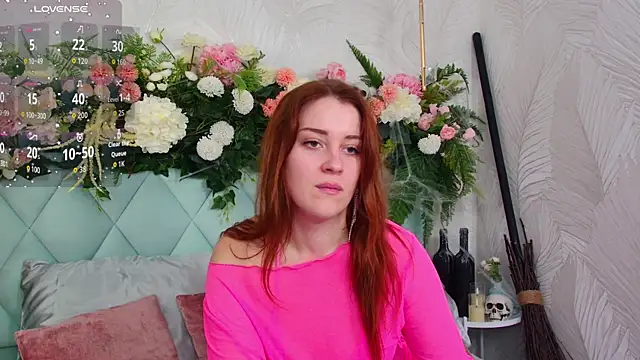 EllieGarson online show from October 2025 05:28:01 PM