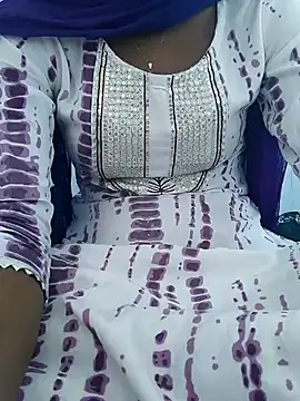 Snapshot of Barbie_183 chatting on February 2025 05:20:01 AM Barbie 183 online show from February 2025 05:20:01 AM