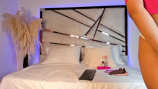 Snapshot of ssofijohnsonx chatting on January 2025 07:13:02 PM ssofijohnsonx online show from January 2025 07:13:02 PM