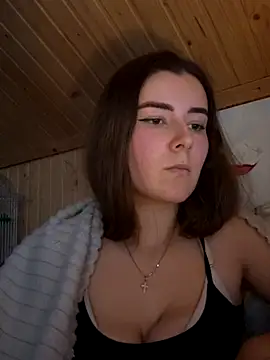 mewKate online show from November 2025 02:06:02 PM