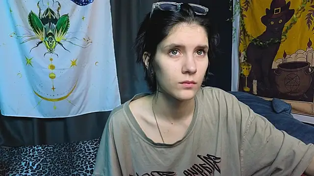 Snapshot of Hyeon_Jin chatting on January 2025 09:02:01 PM Hyeon Jin online show from January 2025 09:02:01 PM