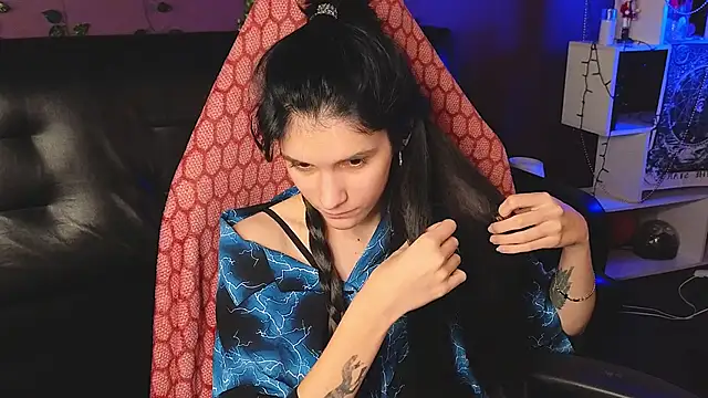 Snapshot of Hyeon_Jin chatting on February 2025 04:43:01 AM Hyeon Jin online show from February 2025 04:43:01 AM