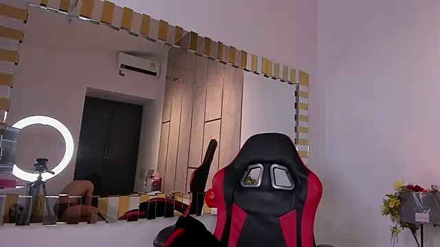 TylerBloom online show from October 2025 01:01:01 PM