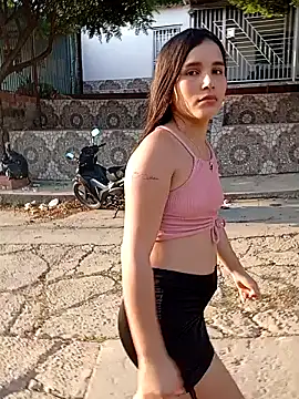 Snapshot of the_queen_of_street chatting on January 2025 09:46:02 PM the queen of street online show from January 2025 09:46:02 PM