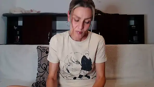 AshlineKatte online show from November 2025 04:58:02 PM