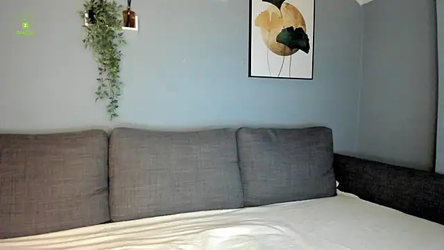 Stephany Richardz online show from March 2026 06:19:02 AM