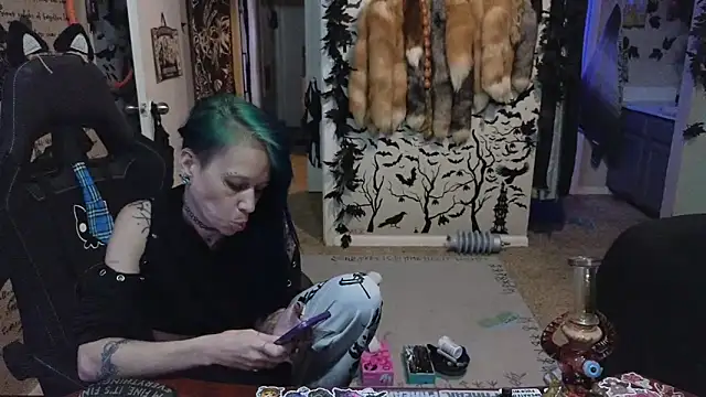 trashbrat online show from September 2025 02:00:02 AM