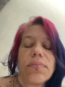 trashbrat online show from May 2026 04:58:02 PM