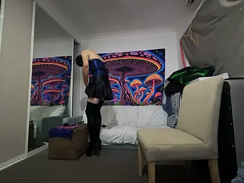 sissy xdresser online show from December 2025 12:20:01 PM