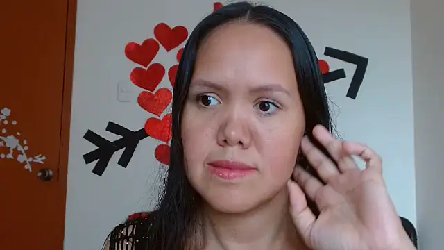 Snapshot of marilynbeautifullyhairy chatting on February 2025 04:57:01 PM marilynbeautifullyhairy online show from February 2025 04:57:01 PM