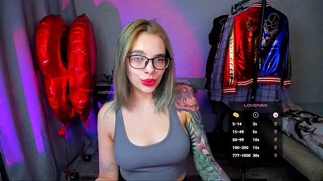 Snapshot of Tea_Rex chatting on March 2026 08:25:02 PM Tea Rex online show from March 2026 08:25:02 PM