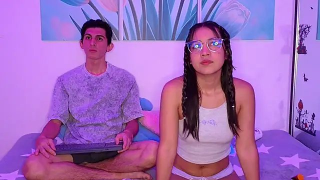 Ana and Leo online show from February 2026 03:43:01 PM