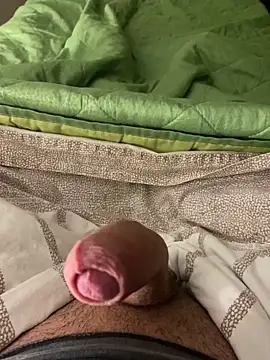 Snapshot of bigcock430 chatting on October 2025 08:37:02 AM bigcock430 online show from October 2025 08:37:02 AM