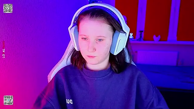 mon lola online show from January 2026 04:44:01 PM