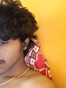 Snapshot of CosmicEmuu chatting on January 2025 11:15:02 AM CosmicEmuu online show from January 2025 11:15:02 AM