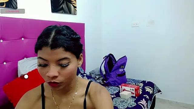 Snapshot of mia_grey01 chatting on February 2025 11:55:01 AM mia grey01 online show from February 2025 11:55:01 AM